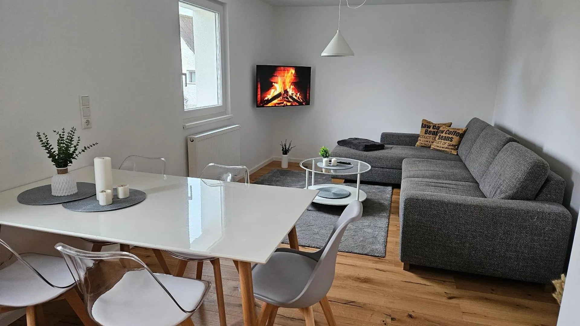 Ferienwohnung As5 One Bamberg - Modern In Ruhiger Lage Mit Balkon Hallstadt Apartment